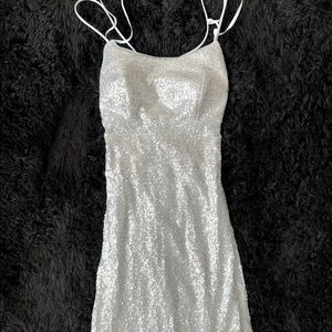 BETSY & ADAM Long sequin gown with high slit